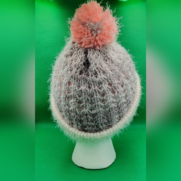 Double Layered pineapple beanie - Picture 3 of 3